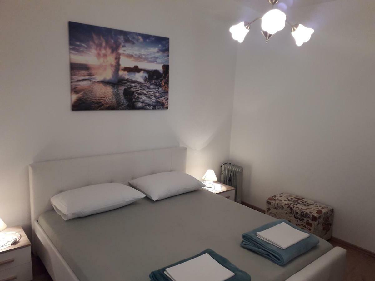 Apartman Helena Senj  Ngoại thất bức ảnh